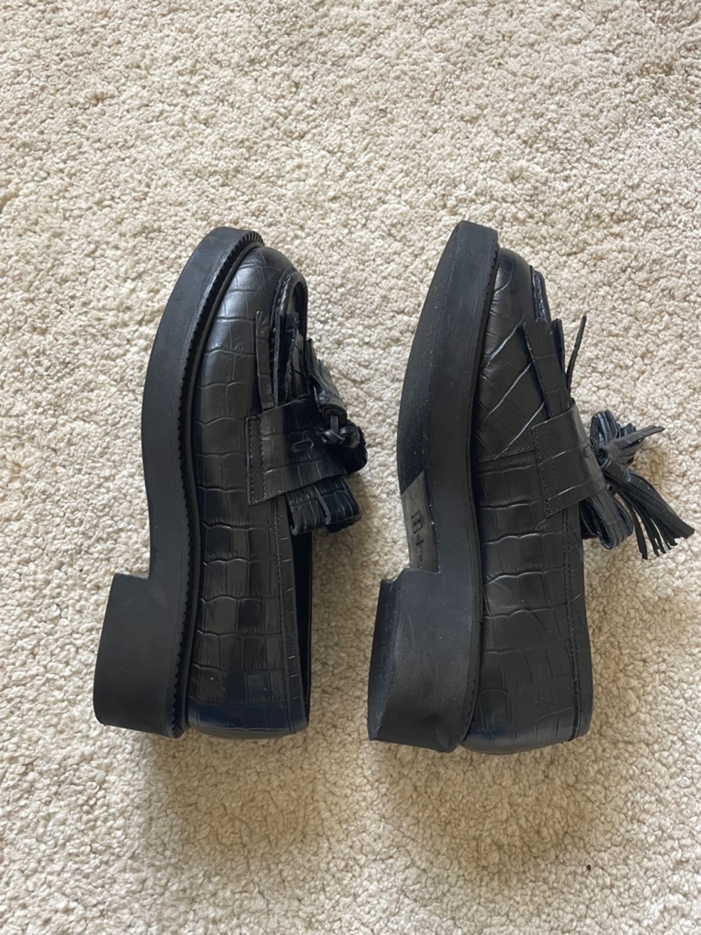 & Other Stories Black Chunky Croco
Leather Tassel Loafers size 38 - Picture 6 of 9